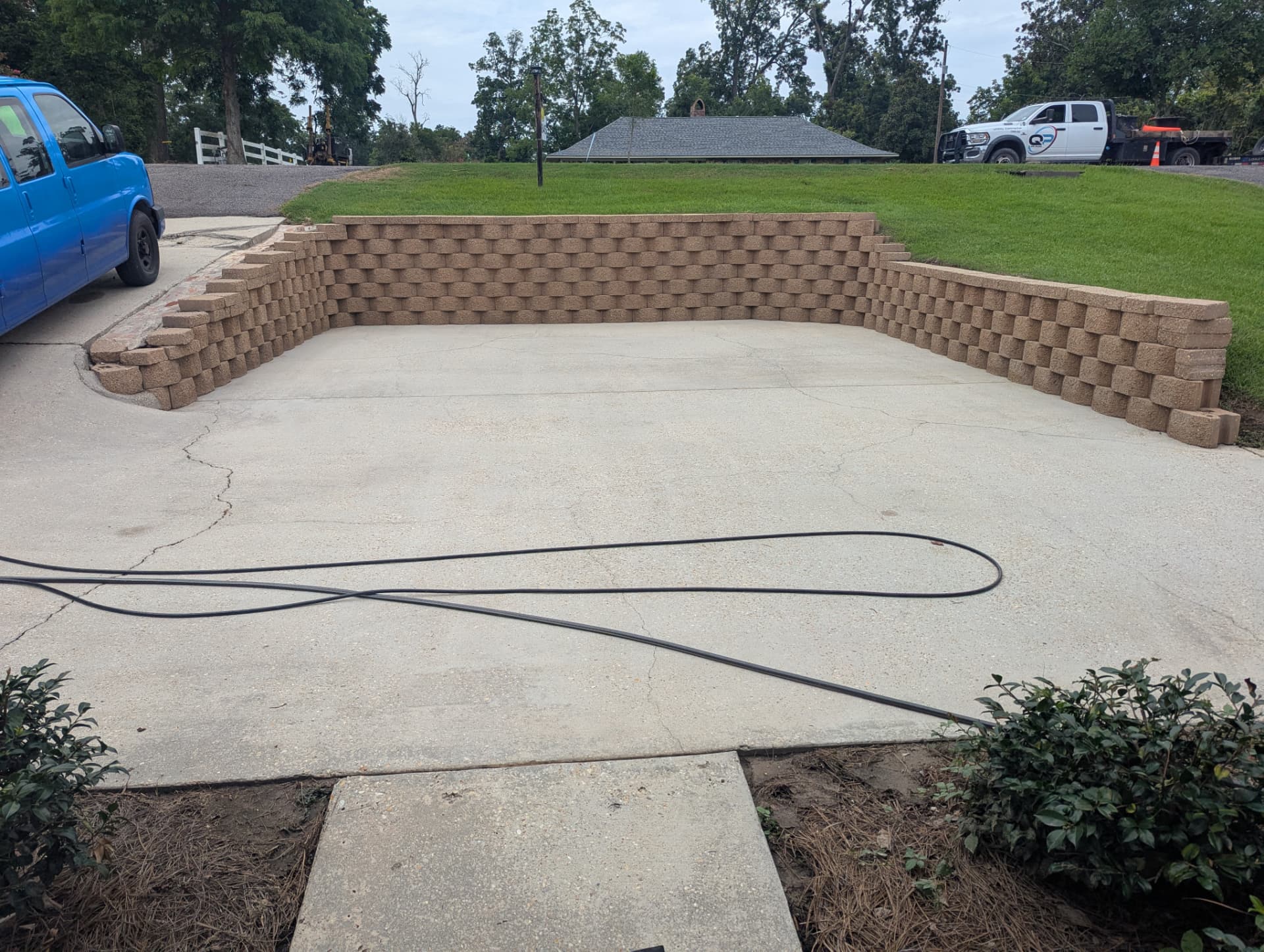 Before and after concrete-cleaning